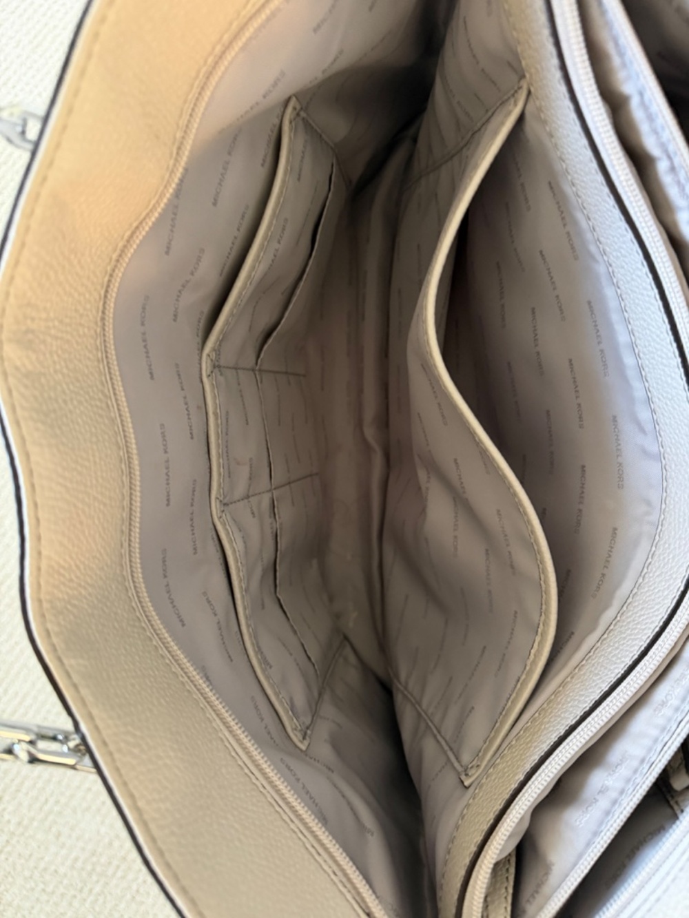 Purse - Picture 3 of 7